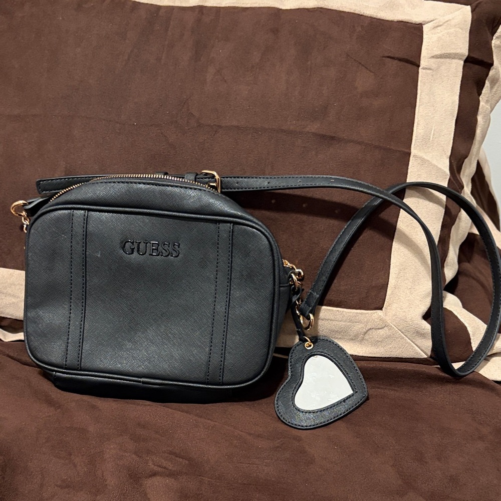 Guess crossbody